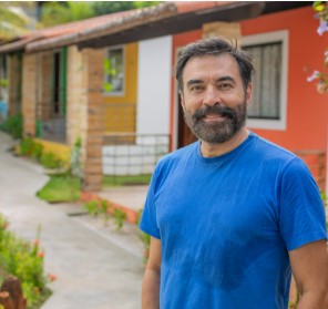 "Depois dos anúncios online, o Recanto Chalés vive cheio! Nunca imaginei que tanta gente de fora conheceria o Sana por causa da internet." — Márcio Rocha, dono do Recanto Chalés – Capitólio/Mg